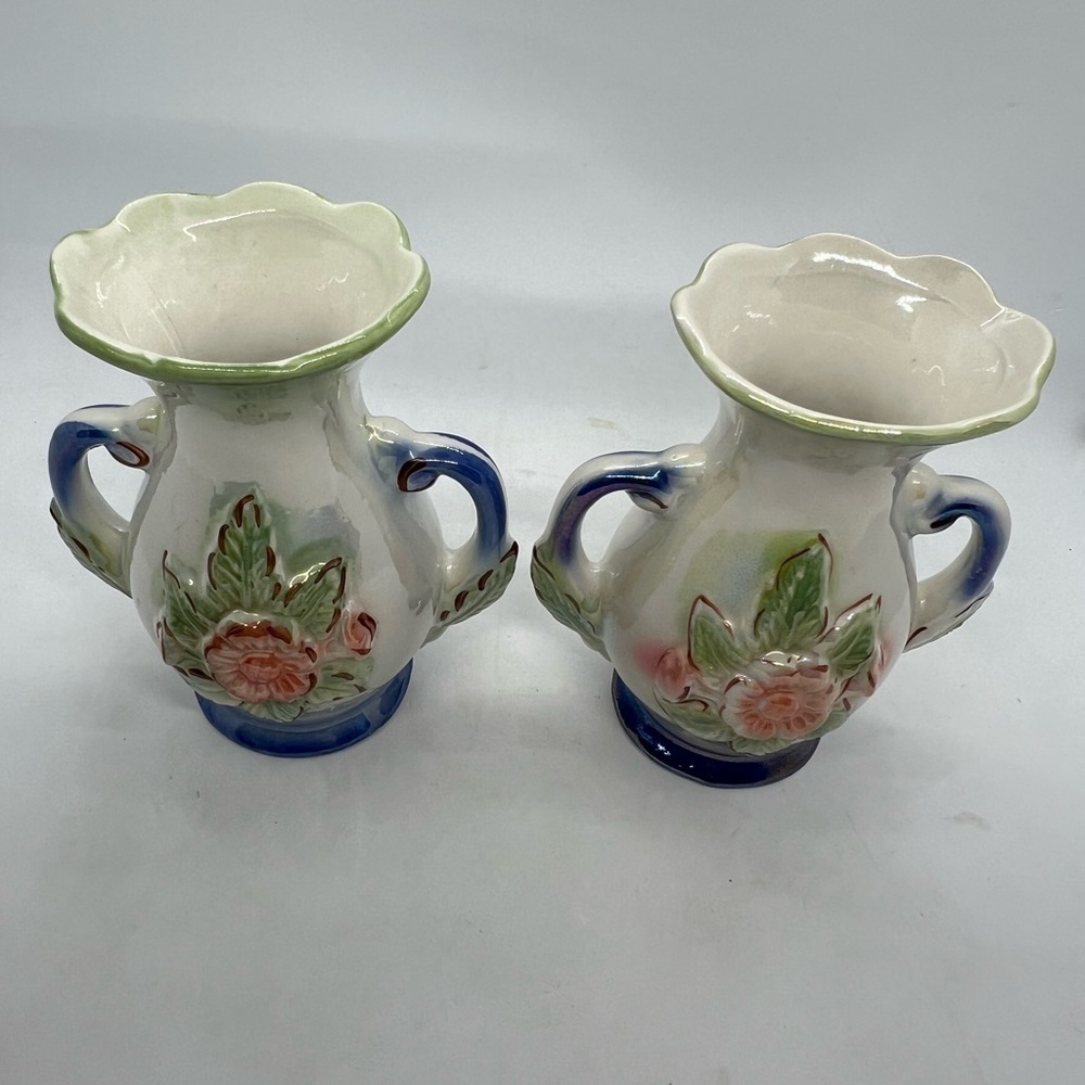 Vintage Pair of Double Handled Lusterware Floral Vases. Made in Brazil - Picture 2 of 8